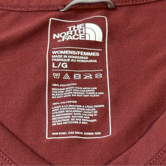 The North Face Women’s L Maroon Performance Tee - Picture 4 of 11